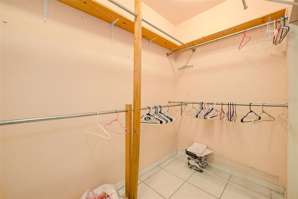 En Venta: $349,900 (3 camas, 2 baños, 1816 Pies cuadrados)