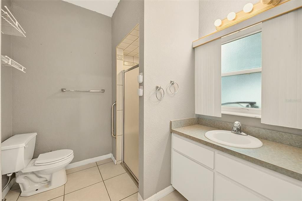 En Venta: $349,900 (3 camas, 2 baños, 1816 Pies cuadrados)