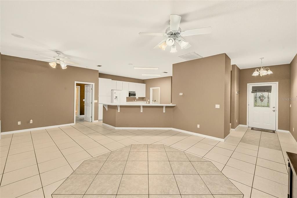 En Venta: $349,900 (3 camas, 2 baños, 1816 Pies cuadrados)