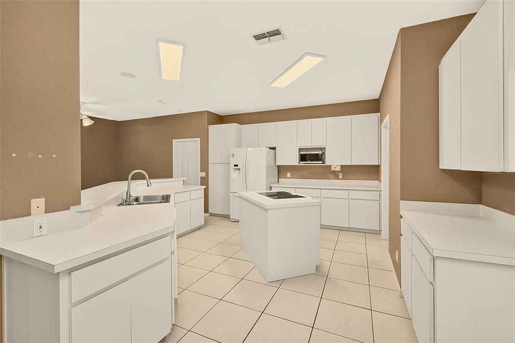 En Venta: $349,900 (3 camas, 2 baños, 1816 Pies cuadrados)