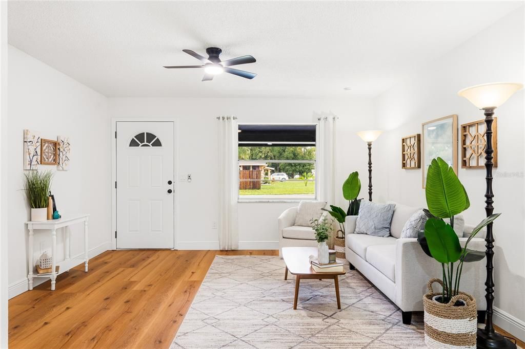 En Venta: $329,000 (3 camas, 2 baños, 1080 Pies cuadrados)