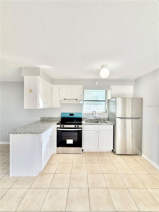 For Sale: $399,000 (4 beds, 0 baths, 1928 Square Feet)