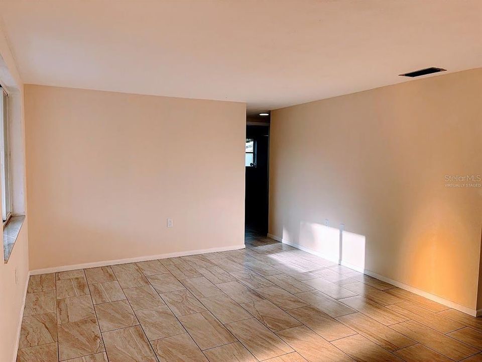 En Venta: $229,000 (2 camas, 2 baños, 1162 Pies cuadrados)