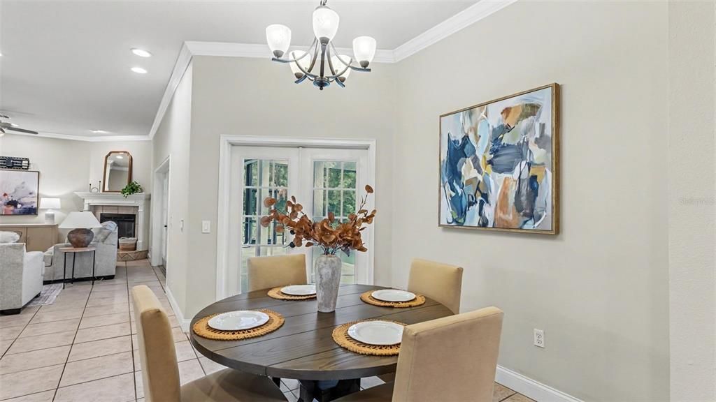 En Venta: $624,900 (3 camas, 3 baños, 2695 Pies cuadrados)