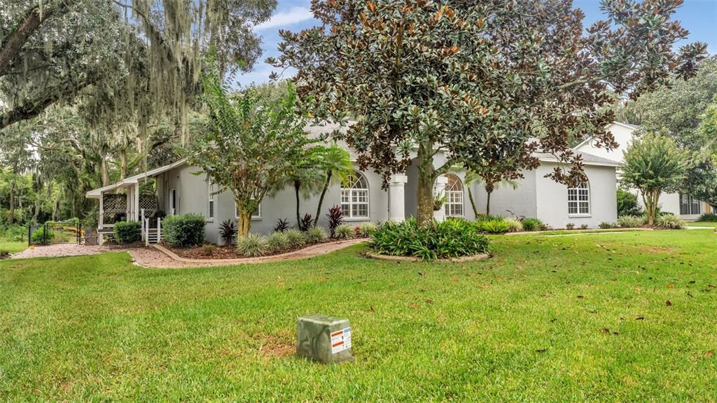 En Venta: $624,900 (3 camas, 3 baños, 2695 Pies cuadrados)