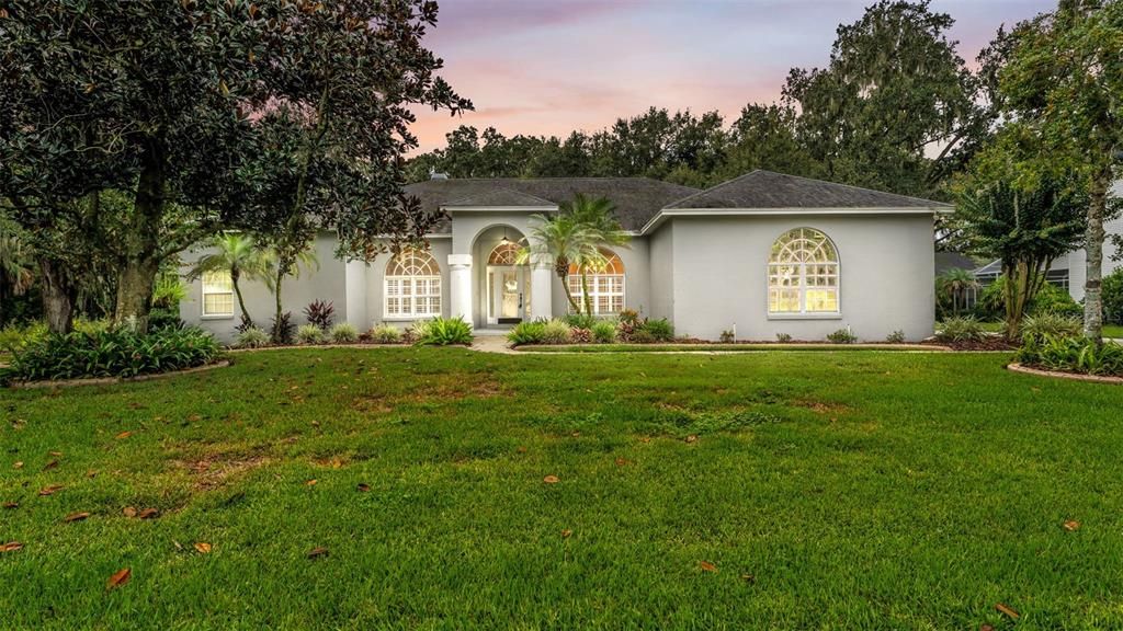 En Venta: $624,900 (3 camas, 3 baños, 2695 Pies cuadrados)