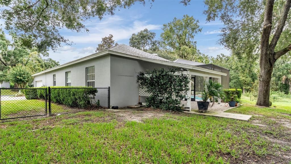 En Venta: $624,900 (3 camas, 3 baños, 2695 Pies cuadrados)