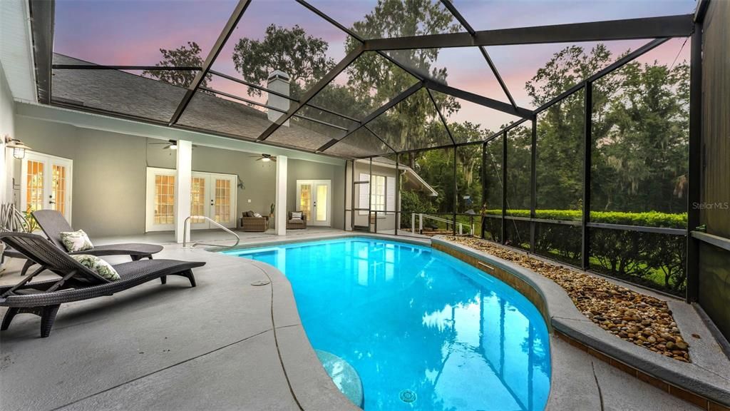 En Venta: $624,900 (3 camas, 3 baños, 2695 Pies cuadrados)
