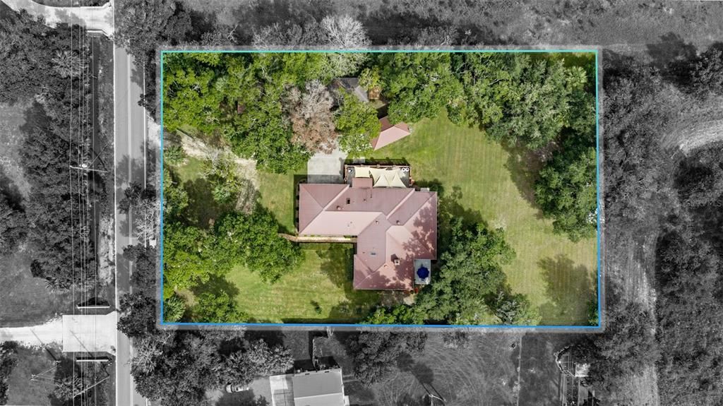 En Venta: $685,000 (3 camas, 3 baños, 2819 Pies cuadrados)