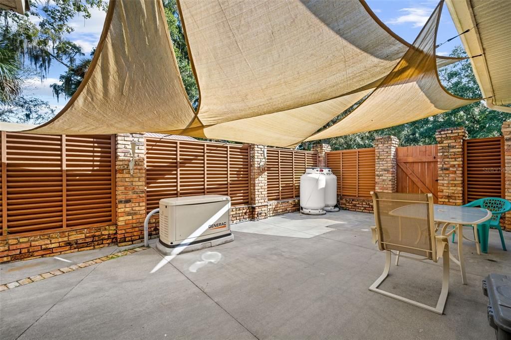 En Venta: $685,000 (3 camas, 3 baños, 2819 Pies cuadrados)