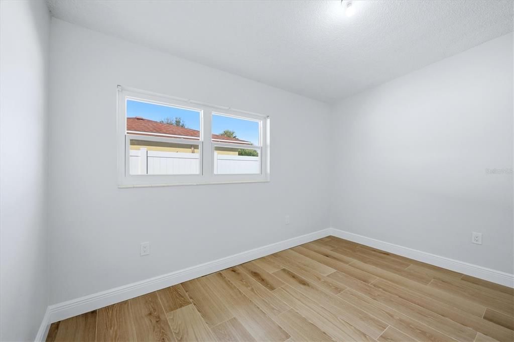В аренду: $2,595 (3 спален, 2 ванн, 1260 Квадратных фут)