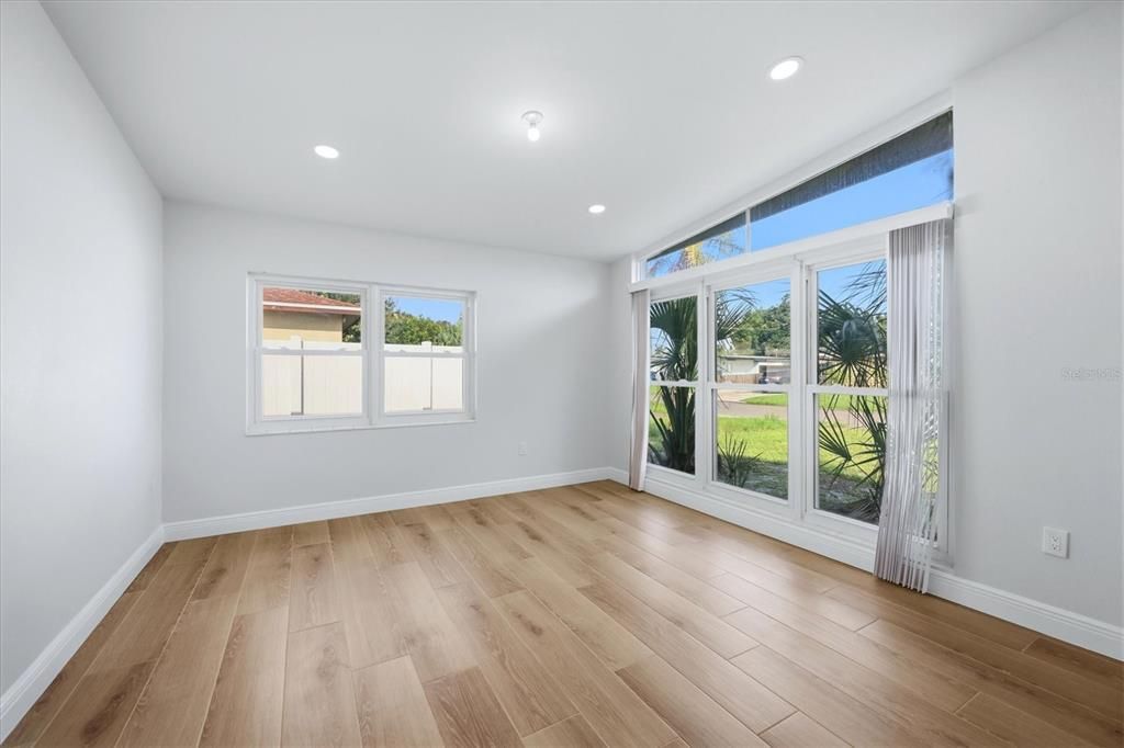 В аренду: $2,595 (3 спален, 2 ванн, 1260 Квадратных фут)