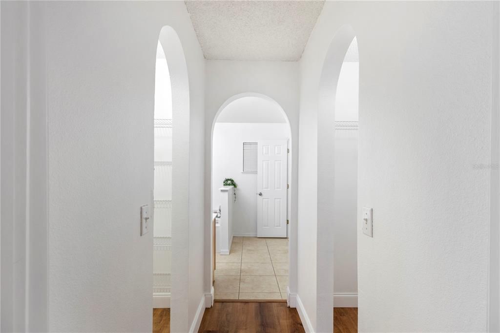 На продажу: $420,900 (3 спален, 2 ванн, 1992 Квадратных фут)
