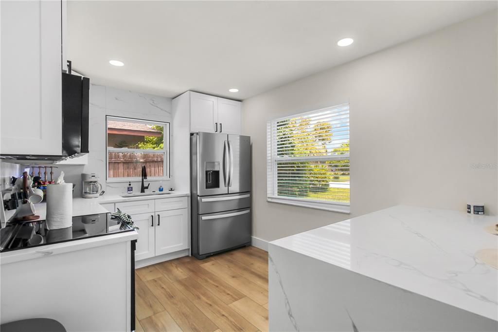 For Sale: $449,000 (5 beds, 2 baths, 1820 Square Feet)