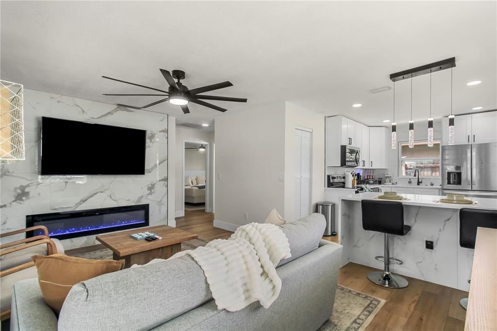 For Sale: $449,000 (5 beds, 2 baths, 1820 Square Feet)