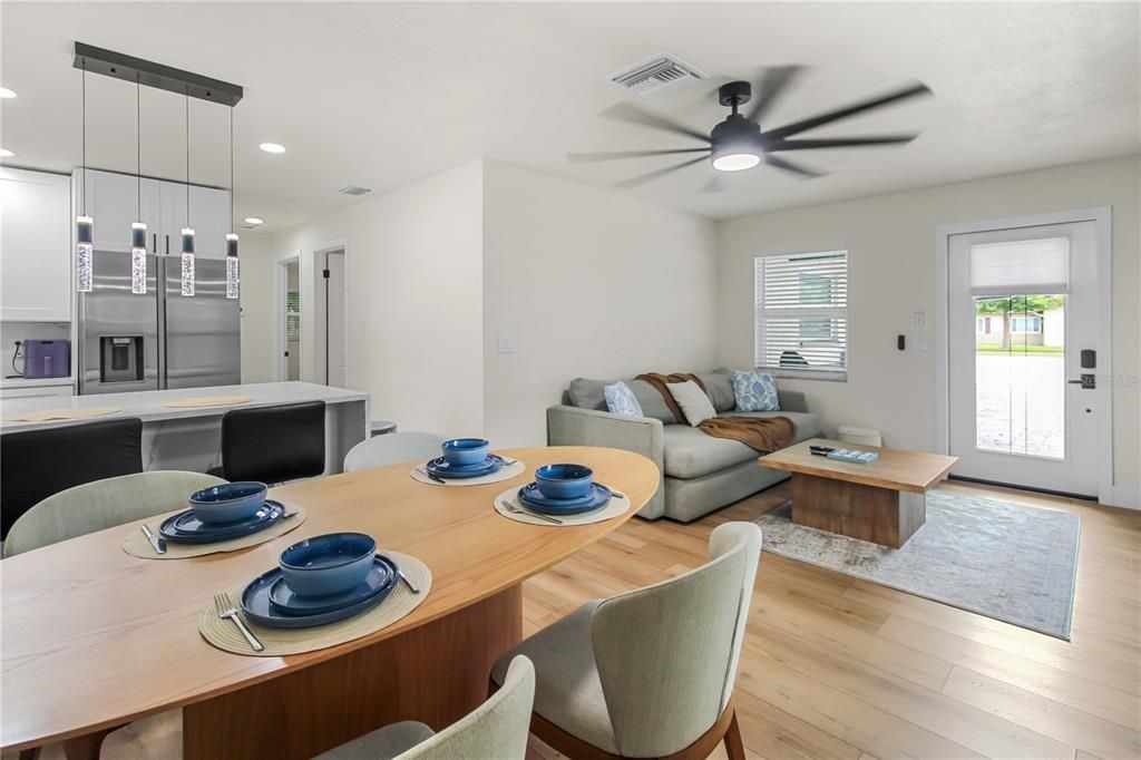 For Sale: $449,000 (5 beds, 2 baths, 1820 Square Feet)