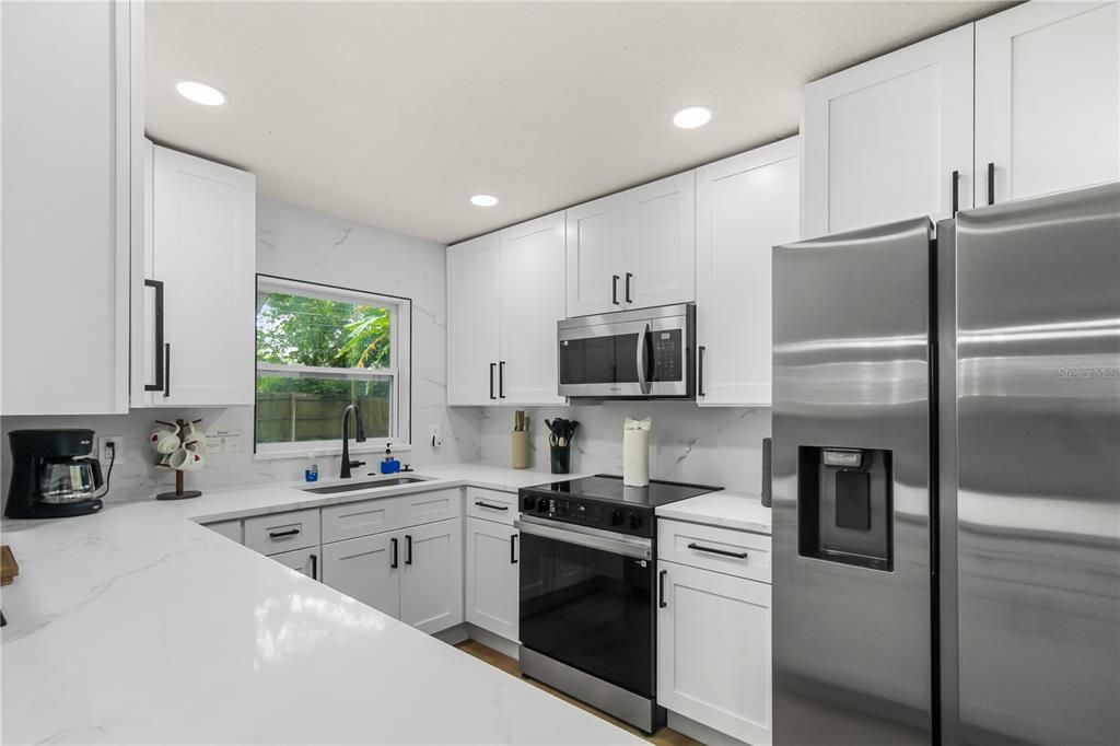 For Sale: $449,000 (5 beds, 2 baths, 1820 Square Feet)
