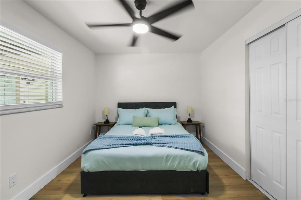 For Sale: $449,000 (5 beds, 2 baths, 1820 Square Feet)