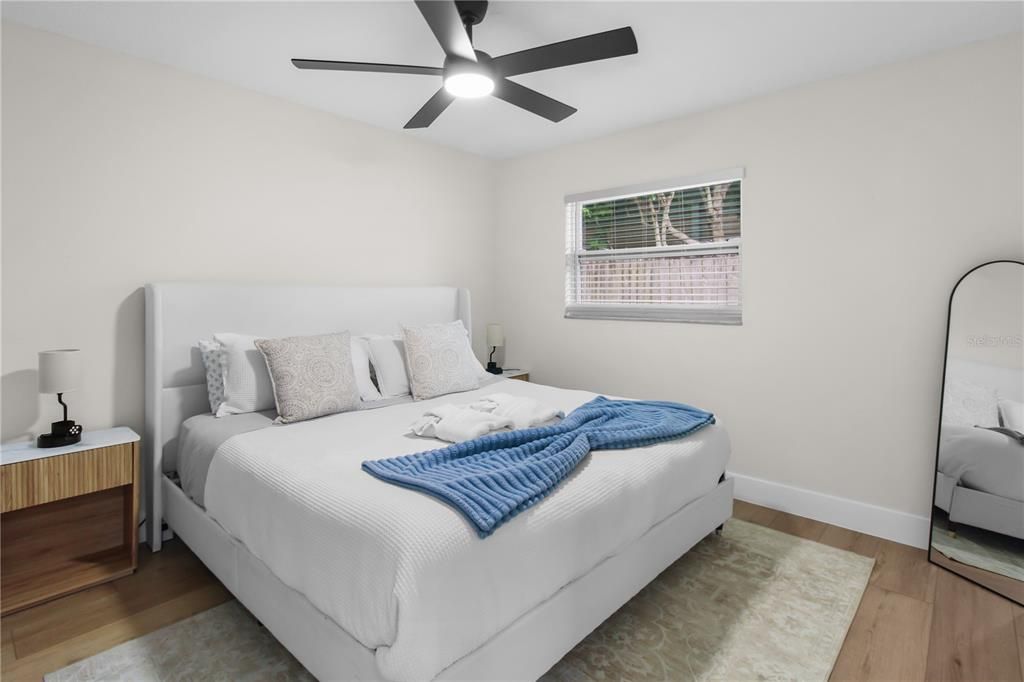 For Sale: $449,000 (5 beds, 2 baths, 1820 Square Feet)