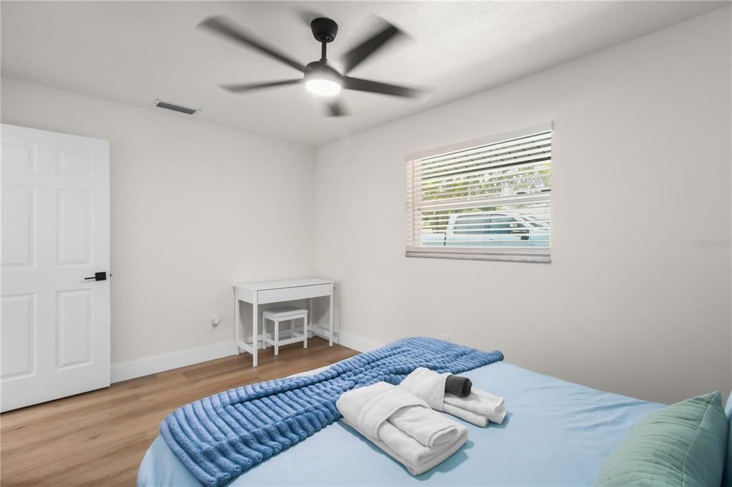 For Sale: $449,000 (5 beds, 2 baths, 1820 Square Feet)