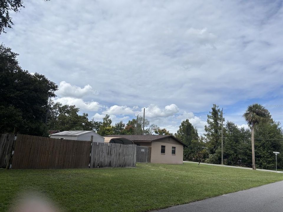 For Sale: $199,900 (3 beds, 1 baths, 912 Square Feet)