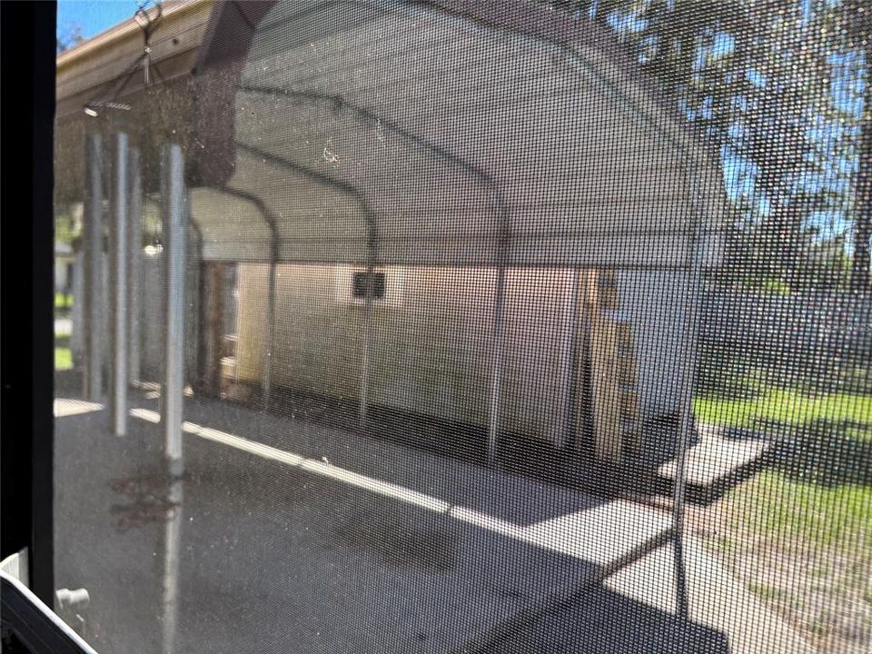For Sale: $199,900 (3 beds, 1 baths, 912 Square Feet)