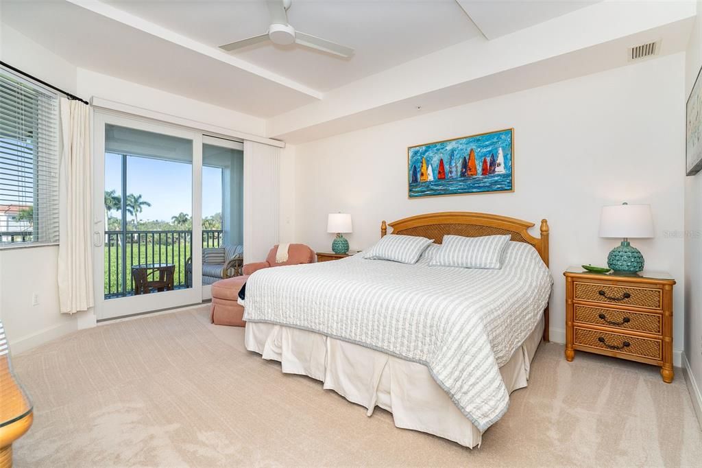 For Sale: $550,000 (2 beds, 2 baths, 1682 Square Feet)