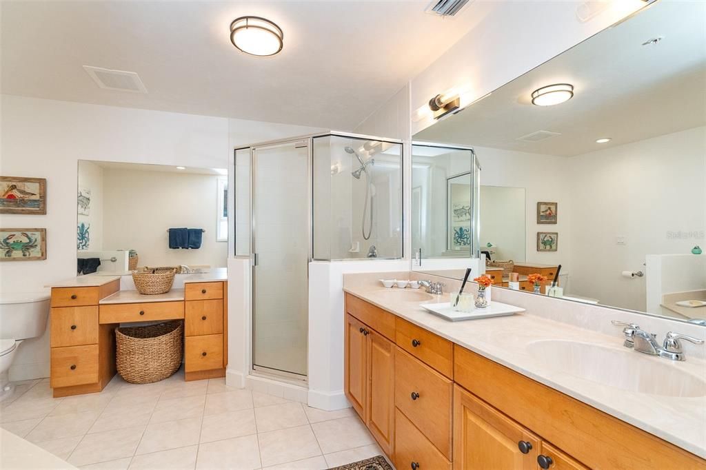 For Sale: $550,000 (2 beds, 2 baths, 1682 Square Feet)