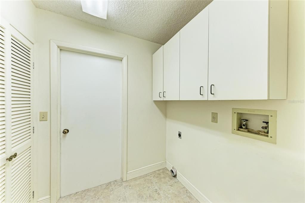 На продажу: $429,000 (3 спален, 2 ванн, 1740 Квадратных фут)