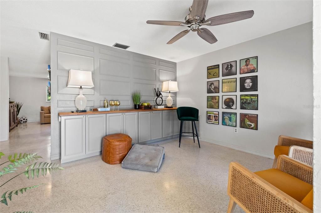 В аренду: $3,200 (3 спален, 2 ванн, 1379 Квадратных фут)