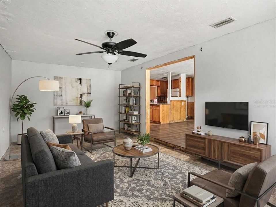 For Sale: $239,000 (5 beds, 2 baths, 1748 Square Feet)