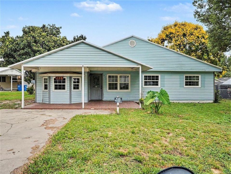 For Sale: $239,000 (5 beds, 2 baths, 1748 Square Feet)