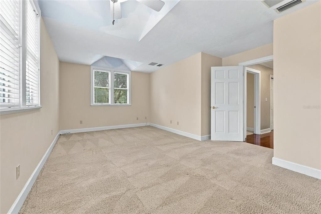 For Sale: $1,450,000 (4 beds, 4 baths, 5312 Square Feet)