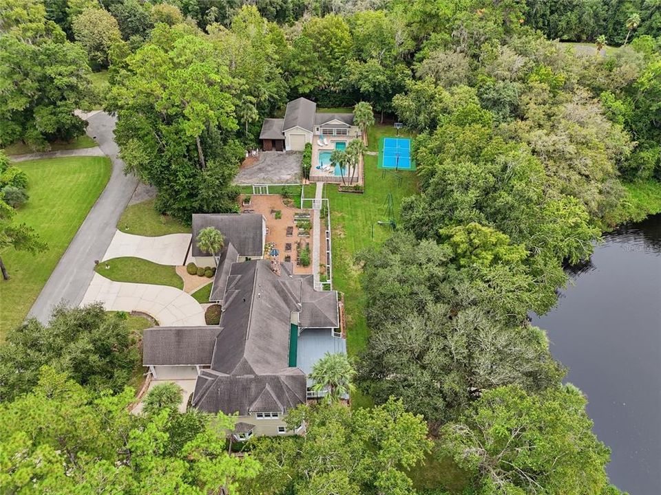 For Sale: $1,450,000 (4 beds, 4 baths, 5312 Square Feet)