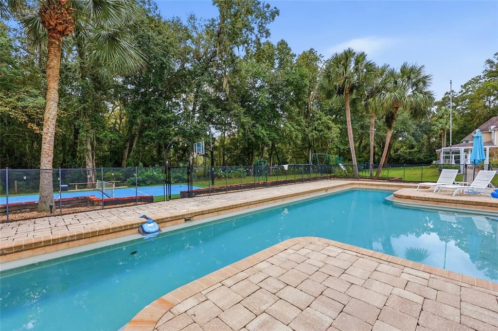 For Sale: $1,450,000 (4 beds, 4 baths, 5312 Square Feet)