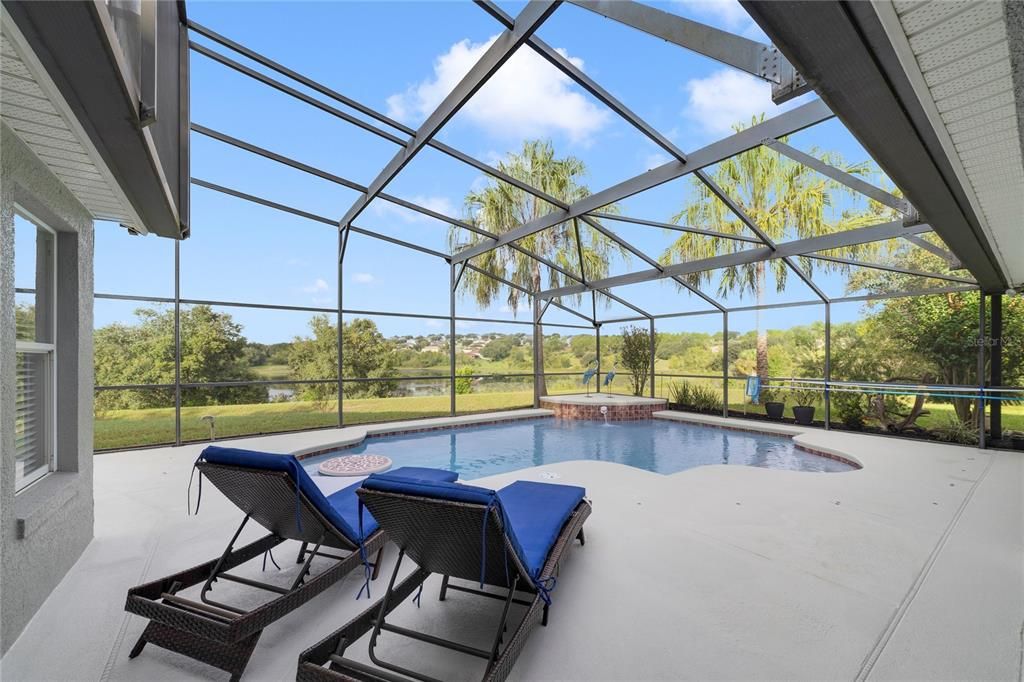 Activo con contrato: $699,990 (4 camas, 3 baños, 2700 Pies cuadrados)