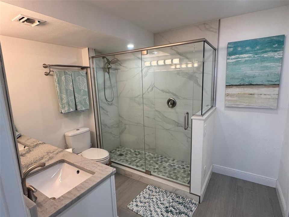 For Sale: $550,000 (2 beds, 2 baths, 1214 Square Feet)