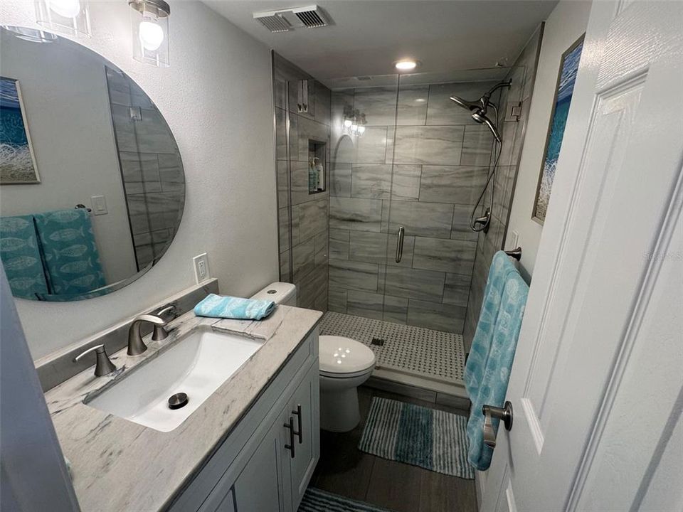 For Sale: $550,000 (2 beds, 2 baths, 1214 Square Feet)