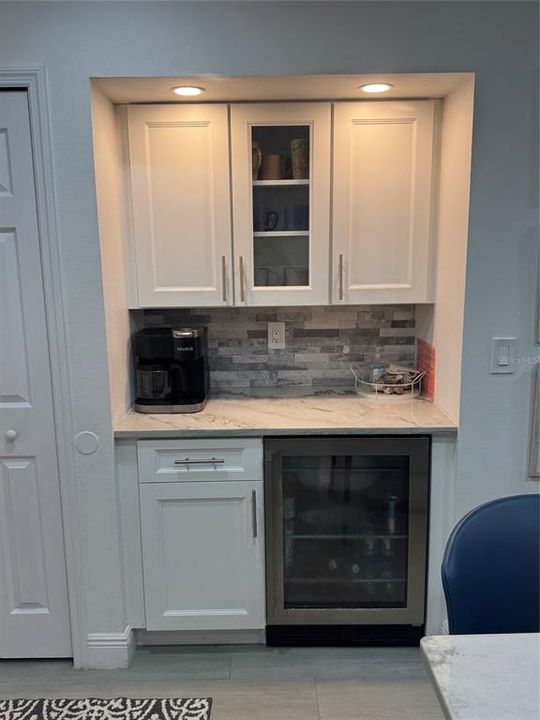 For Sale: $550,000 (2 beds, 2 baths, 1214 Square Feet)