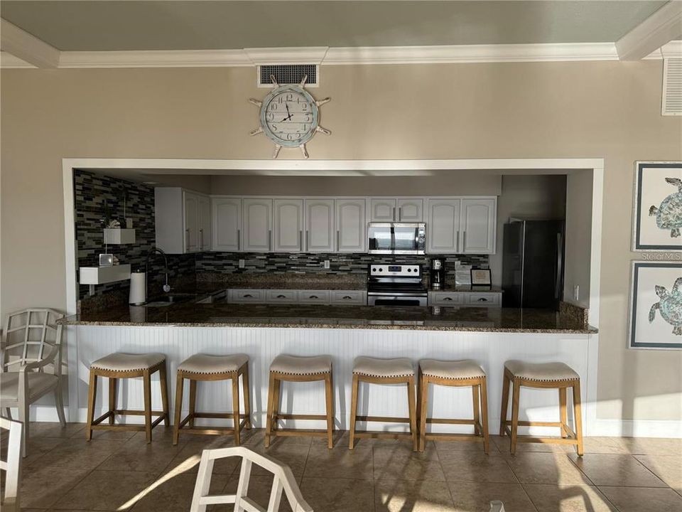 For Sale: $550,000 (2 beds, 2 baths, 1214 Square Feet)
