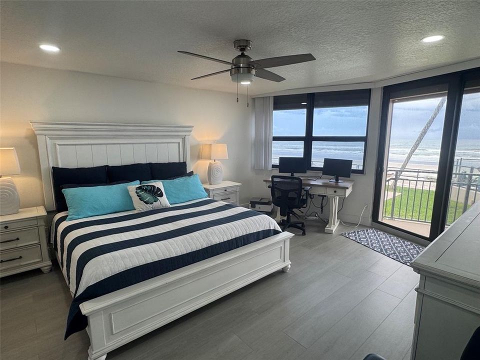 For Sale: $550,000 (2 beds, 2 baths, 1214 Square Feet)