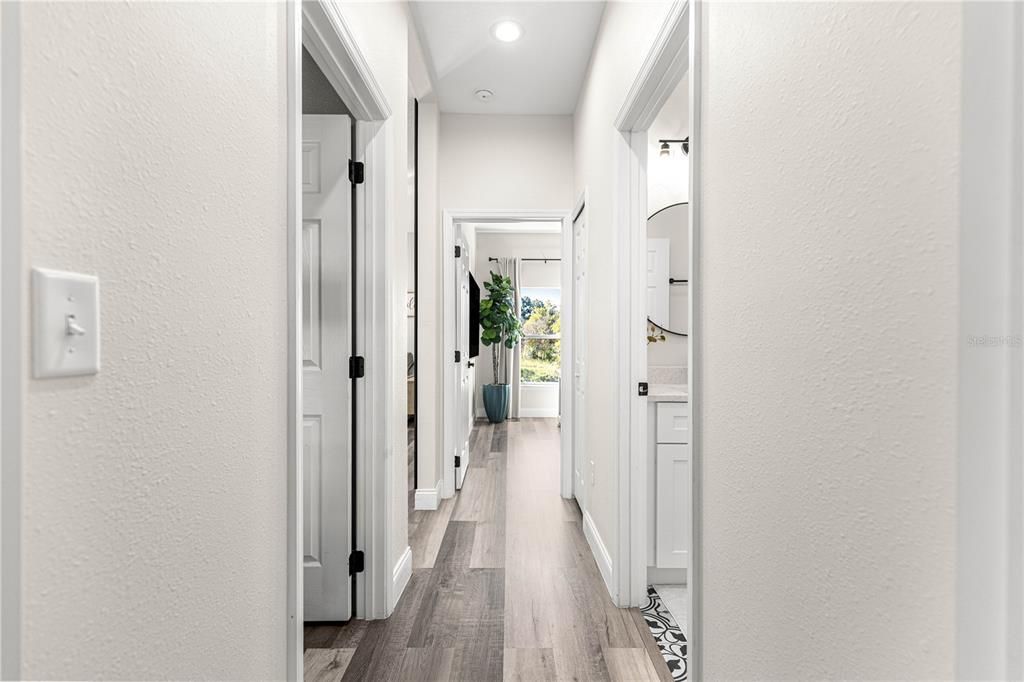 For Sale: $319,000 (4 beds, 2 baths, 1563 Square Feet)
