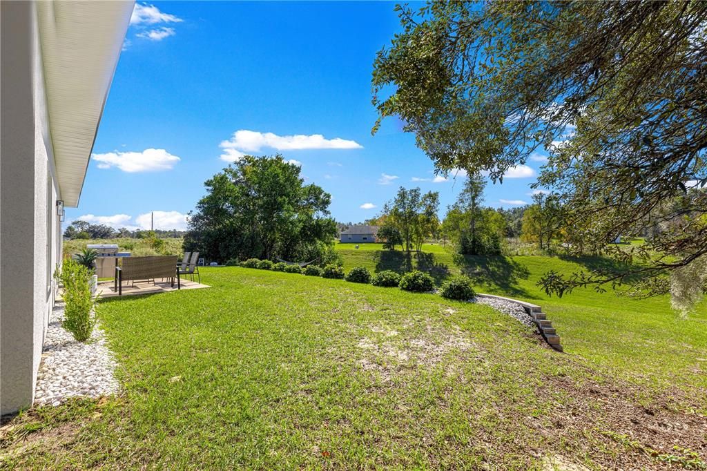 For Sale: $319,000 (4 beds, 2 baths, 1563 Square Feet)