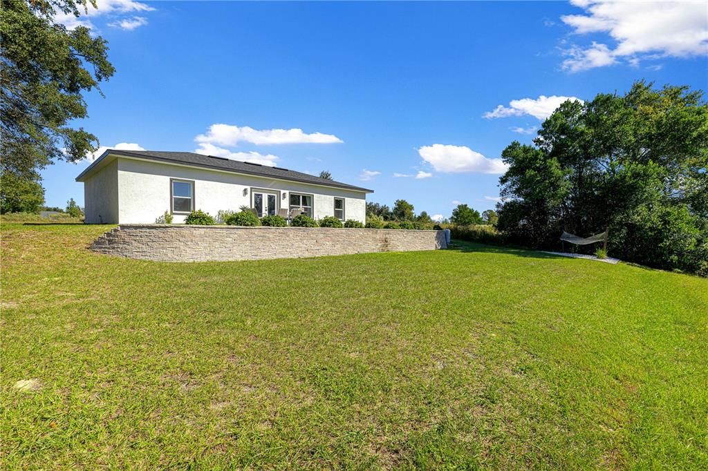For Sale: $319,000 (4 beds, 2 baths, 1563 Square Feet)
