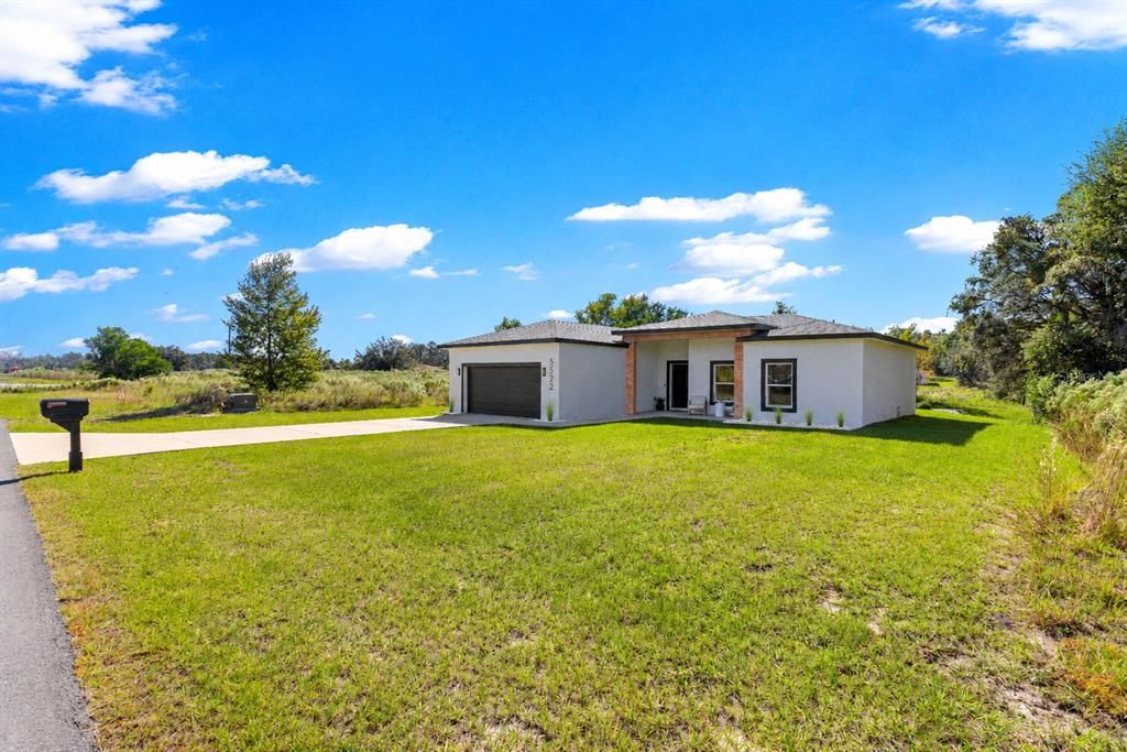 For Sale: $319,000 (4 beds, 2 baths, 1563 Square Feet)