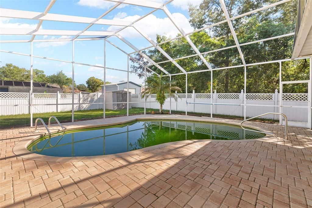 En Venta: $359,999 (3 camas, 2 baños, 1944 Pies cuadrados)