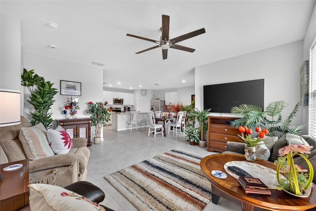 En Venta: $394,900 (4 camas, 2 baños, 1846 Pies cuadrados)