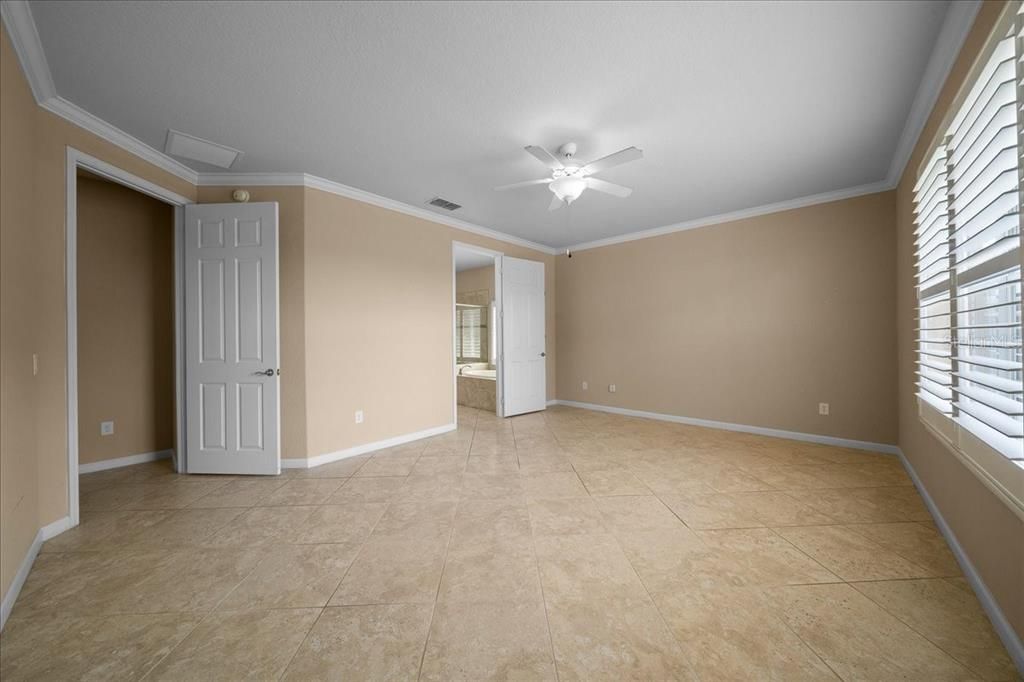 En Venta: $449,900 (2 camas, 2 baños, 2299 Pies cuadrados)