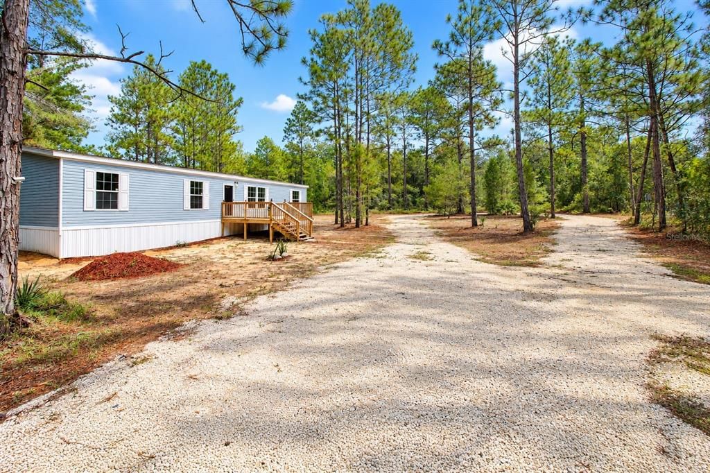 For Sale: $285,000 (3 beds, 2 baths, 1620 Square Feet)