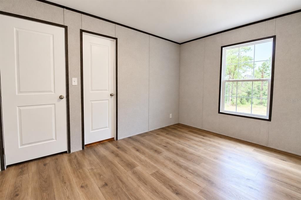 For Sale: $285,000 (3 beds, 2 baths, 1620 Square Feet)